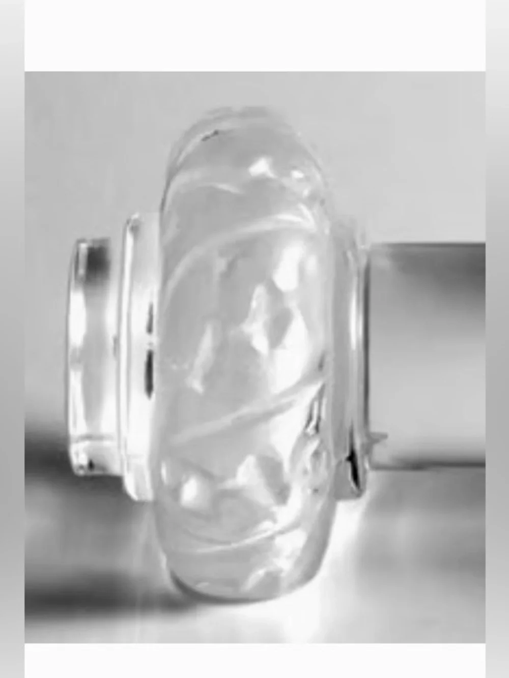 New Lalique Crystal Knife Rest Saint Hubert Pattern Signed 3 5/8”